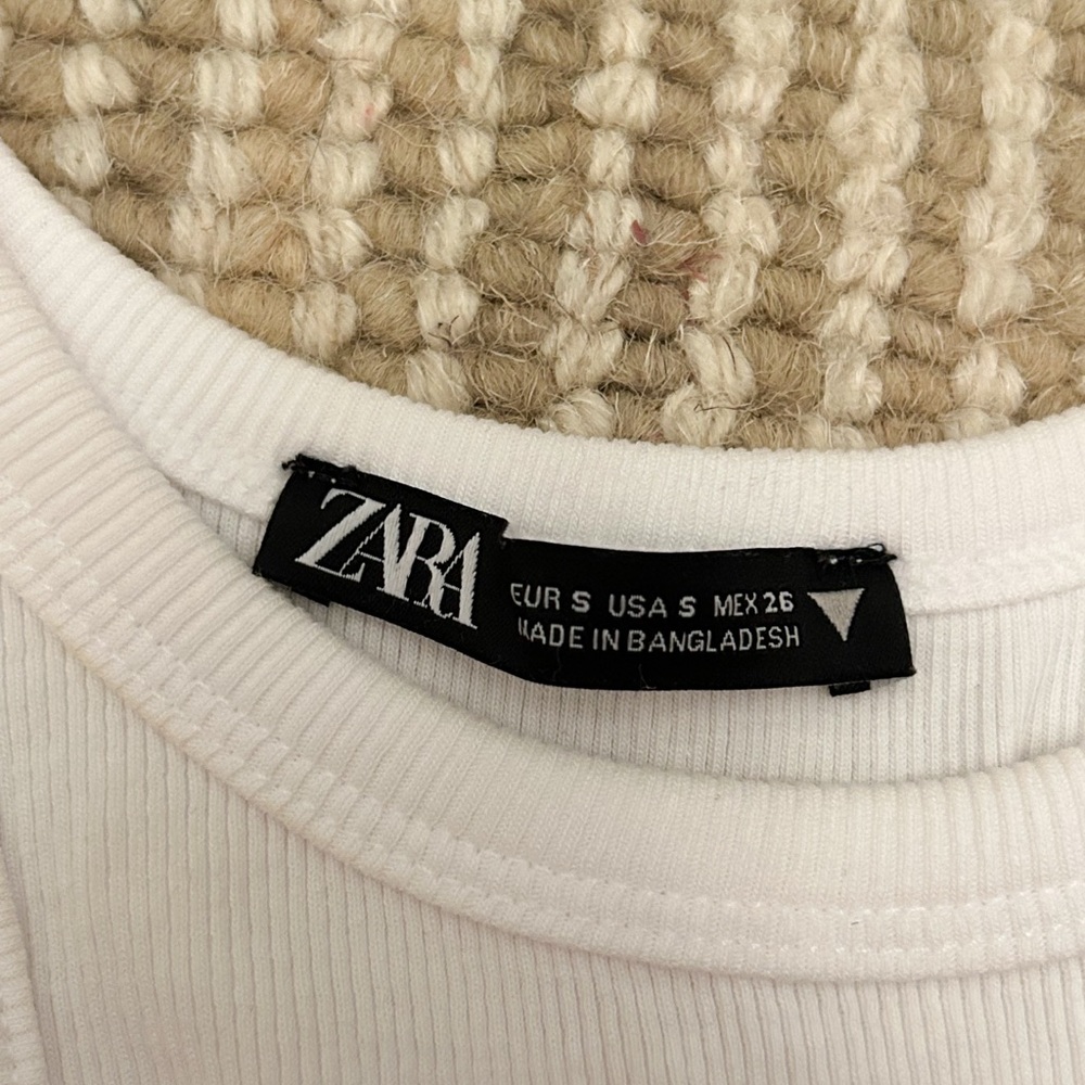 Zara Classic White Tank Top - Picture 3 of 4